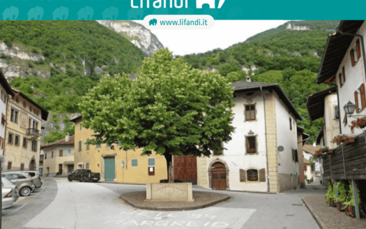 Trilocale con balcone