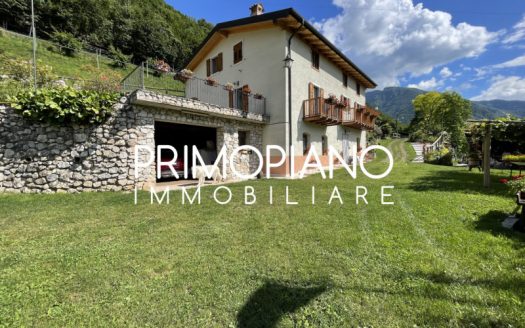 Casa singola terratetto in vendita in Via Guido Lodron ad Ala