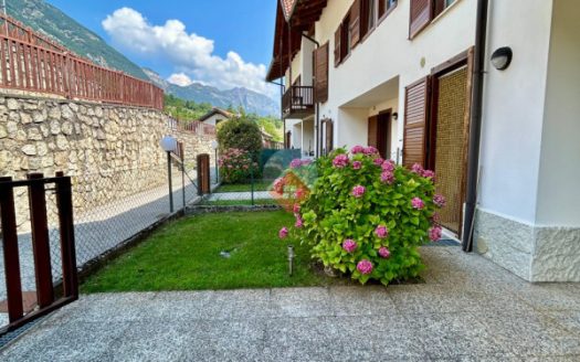 Elegante Villa a Schiera nel Cuore di Castellano – Villa Lagarina