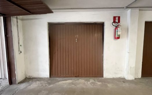 ampio garage soppalcabile in centro a rovereto