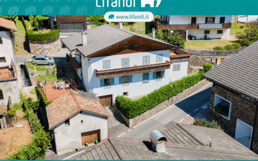 Sogno di sole a Ciardes: Immobile da ristrutturare con vista panoramica