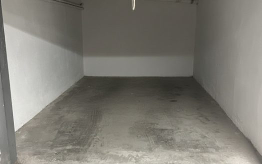 Garage in via Stoppani