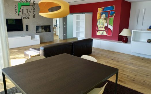 CLES, FRAZ. DRES – PORZIONE DI CASA CON FINITURE DI PREGIO E ASCENSORE PRIVATO