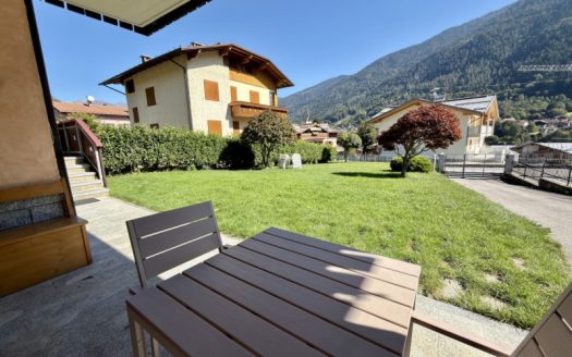 STREMBO – QUADRILOCALE AL PIANO TERRA CON AMPIO GIARDINO COMUNE