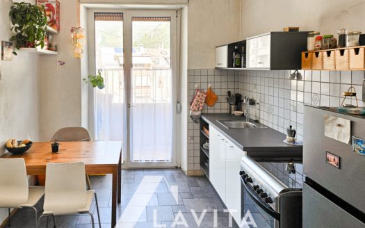 Trilocale con balcone Bolzano centro