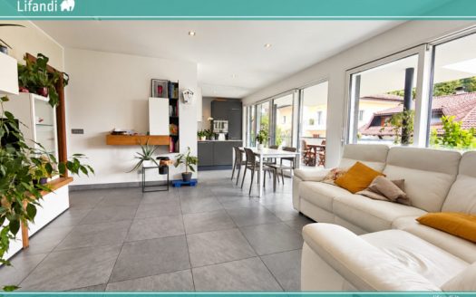 Quadrilocale con ampie terrazze e garage doppio