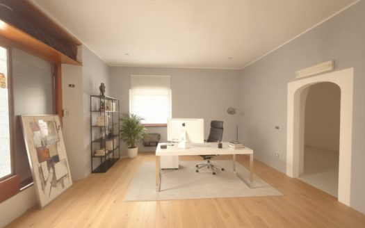 Locale commerciale in affitto a Trento – Via Brescia