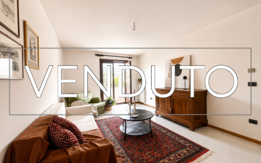 CLARINA – 4º PIANO CON ASCENSORE – TRILOCALE AMPIO CON GARAGE