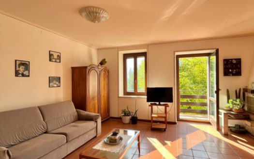 SANTA MARGHERITA di ALA – AMPIO APPARTAMENTO CON 500 MQ DI GIARDINO